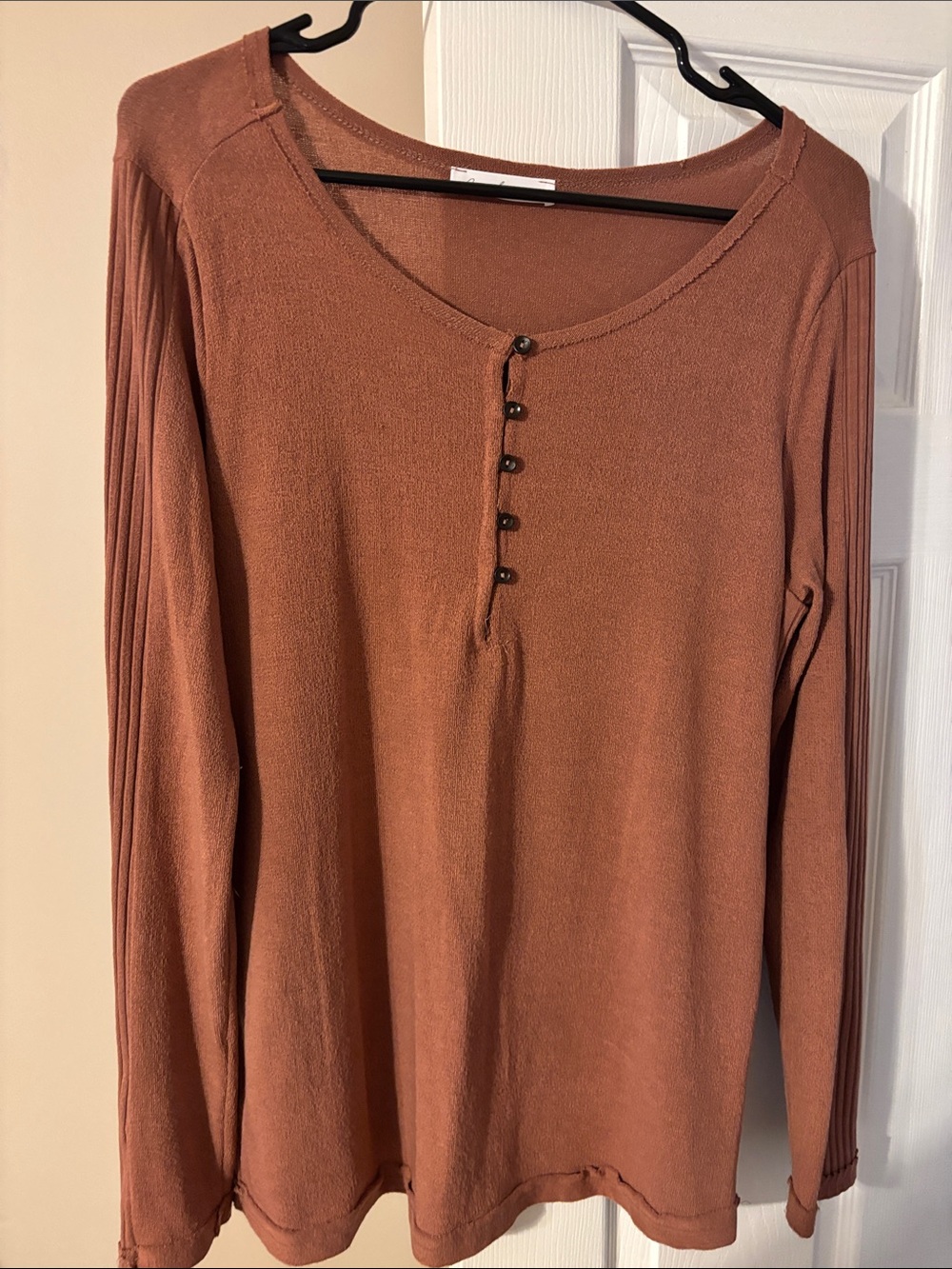 Ces Femme Rust Henley Long Sleeve Top